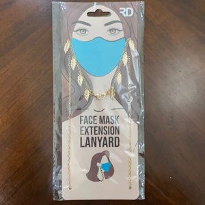 ❤️‍🔥10/$30❤️‍🔥Gold Face Mask Chain/ Lanyard Extension